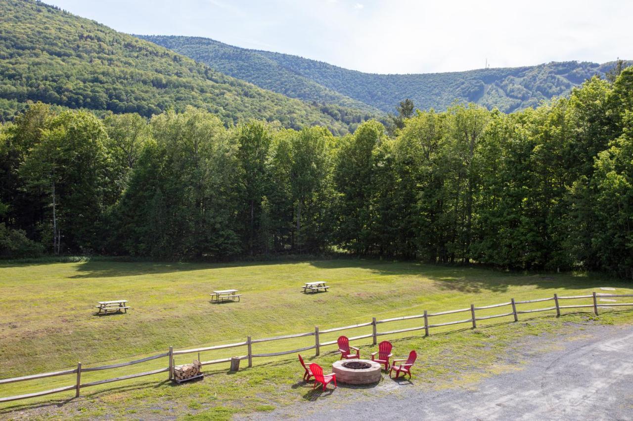 Hunter Lodge, A Bluebird By Lark Exterior photo