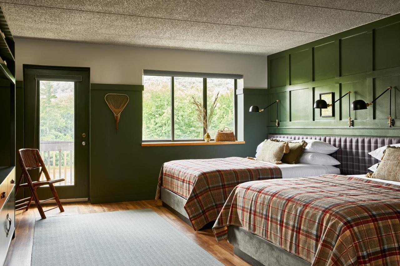 Hunter Lodge, A Bluebird By Lark Exterior photo