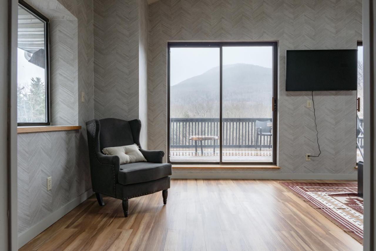 Hunter Lodge, A Bluebird By Lark Exterior photo